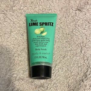Body & Earth Lime Spritz Exfoliating Scrub - Mint Green